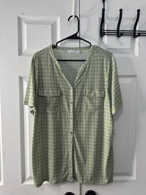 croft & barrow Light Green Printed Button-Front Blouse